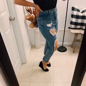 Janel Boyfriend Jeans - Medium Wash